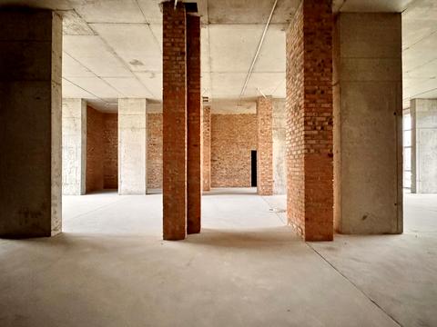 комерційна за адресою Львів, Карла Мікльоша вул., 20