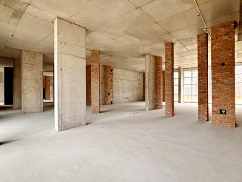 комерційна за адресою Львів, Карла Мікльоша вул., 20