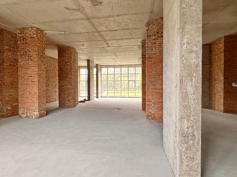 комерційна за адресою Львів, Карла Мікльоша вул., 20