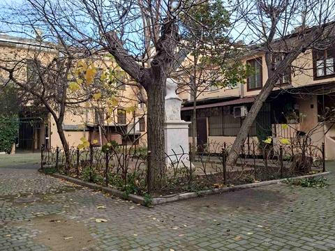 квартира по адресу Дерибасовская ул., 1