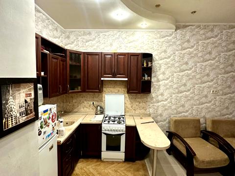 квартира за адресою Святослава Караванського вул. (Жуковського), 7