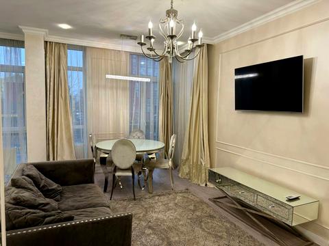 квартира за адресою Київ, Регенераторна вул., 4