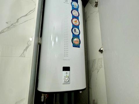 квартира за адресою Київ, Регенераторна вул., 4