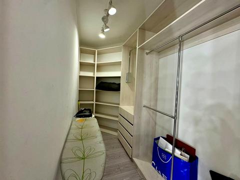 квартира за адресою Київ, Регенераторна вул., 4