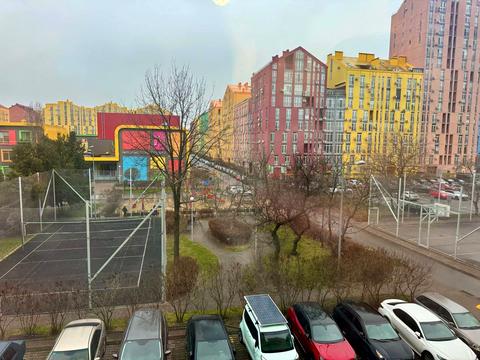 квартира за адресою Київ, Регенераторна вул., 4