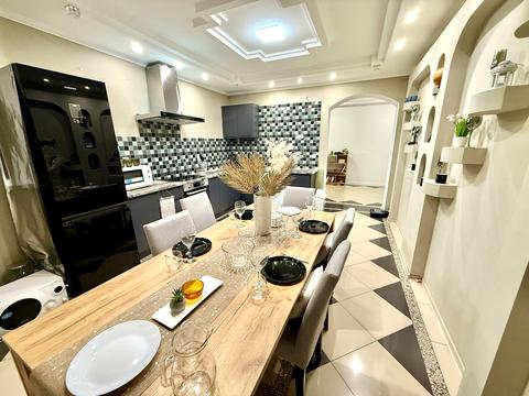 квартира за адресою Анни Ахматової вул., 48