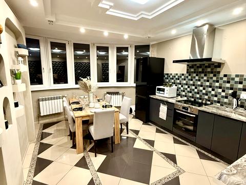 квартира за адресою Анни Ахматової вул., 48