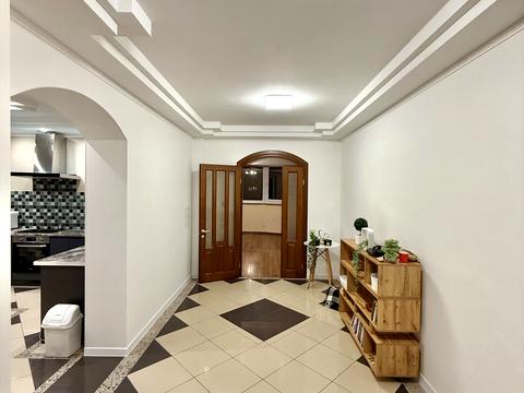 квартира за адресою Анни Ахматової вул., 48