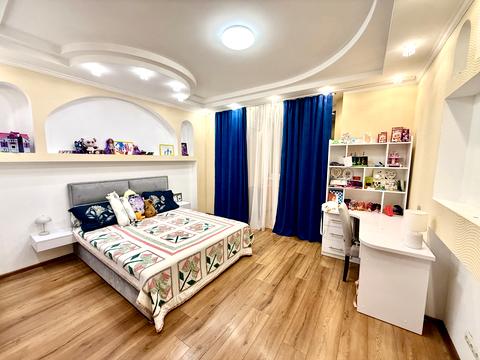 квартира за адресою Анни Ахматової вул., 48