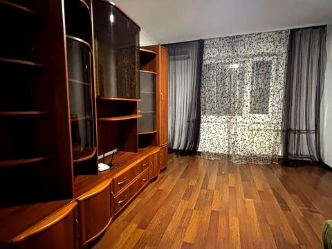 квартира по адресу Червоной Калины просп. (Владимира Маяковского), 7-А