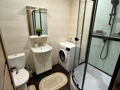 квартира по адресу Практичная ул., 4