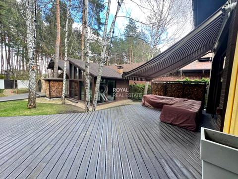 будинок за адресою Лісова