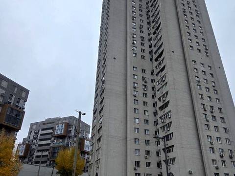 квартира по адресу Героев просп., 1