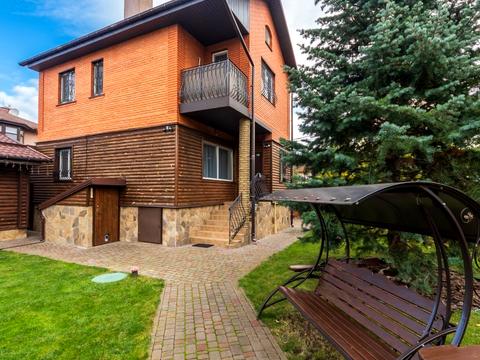 будинок за адресою Богатирська вул.