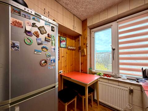 квартира за адресою Тролейбусна вул., 15