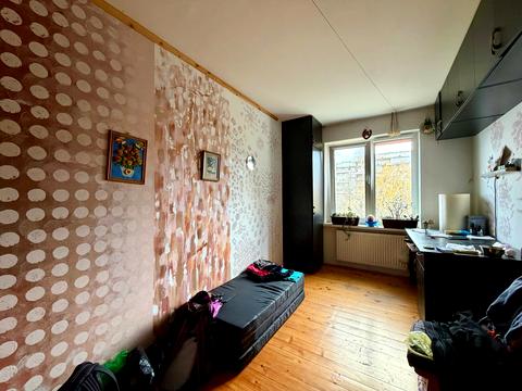 квартира за адресою Тролейбусна вул., 15