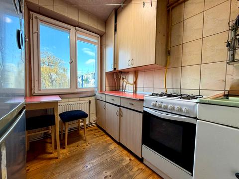 квартира за адресою Тролейбусна вул., 15