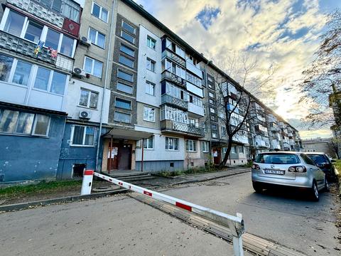 квартира за адресою Тролейбусна вул., 15