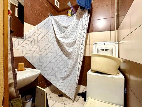 квартира за адресою Тролейбусна вул., 15