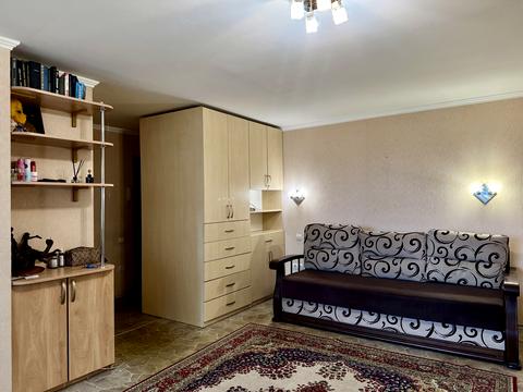 квартира за адресою Домотканська вул. (Донська), 1