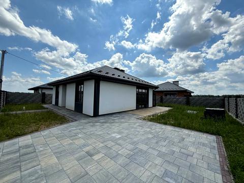 будинок за адресою Наталії Ужвій, 1