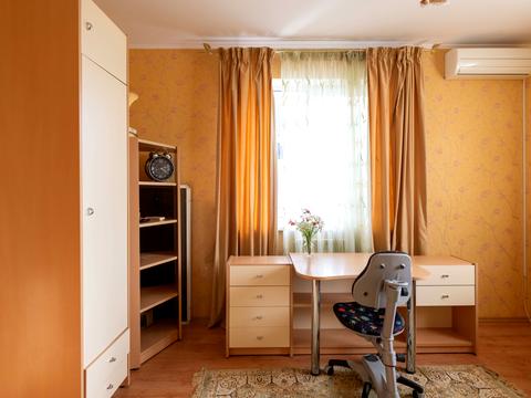 дом по адресу Деснянская ул.