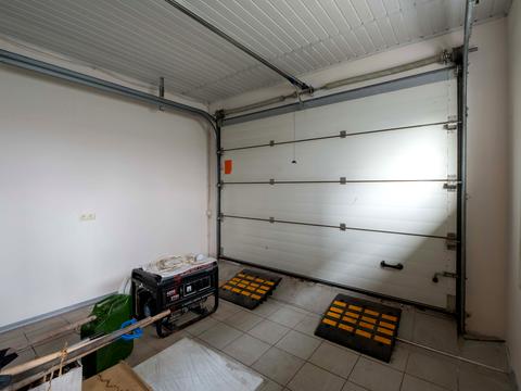 дом по адресу Деснянская ул.