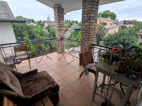 будинок за адресою Героїв Небесної Сотні вул. (Островського)