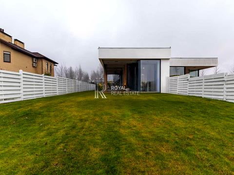 будинок за адресою с. Лісники, Квіткова