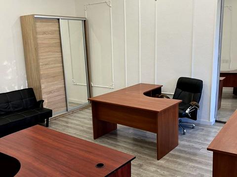 комерційна за адресою Рогнідинська вул., 3