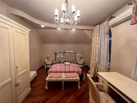 будинок за адресою Набережна