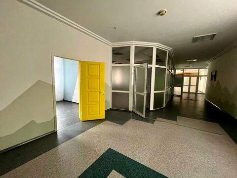 коммерческая по адресу Владимира Моссаковского ул. (Клари Цеткін), 1