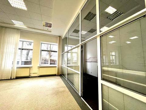 коммерческая по адресу Владимира Моссаковского ул. (Клари Цеткін), 1