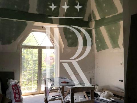 дом по адресу Героїв майдану