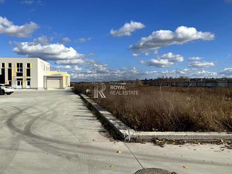 комерційна за адресою Кленовий, 1