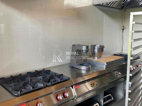 комерційна за адресою Европейська, 1