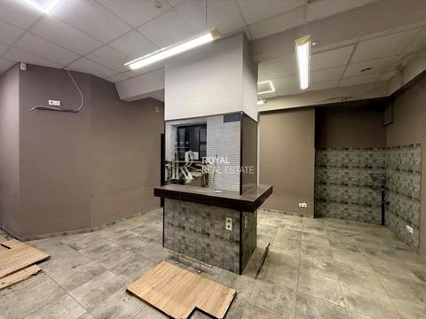 комерційна за адресою Панаса Мирного вул., 1