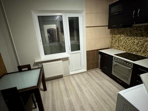 квартира за адресою Калинова вул., 8