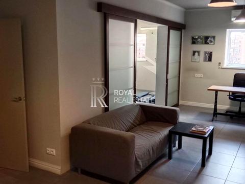 комерційна за адресою Вул.голосіївська, 1