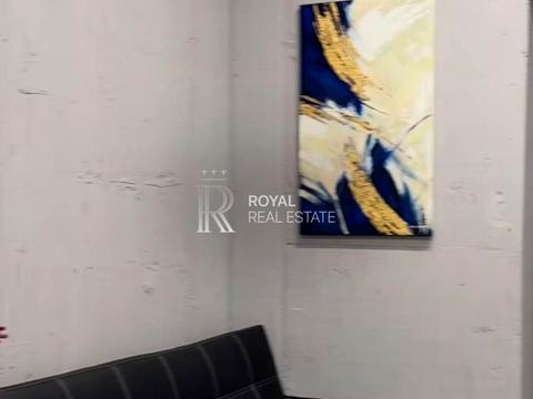 комерційна за адресою Максимовича Михаила, 1