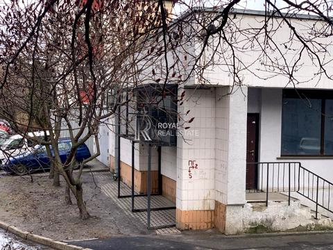 коммерческая по адресу Лукьяновская ул., 1