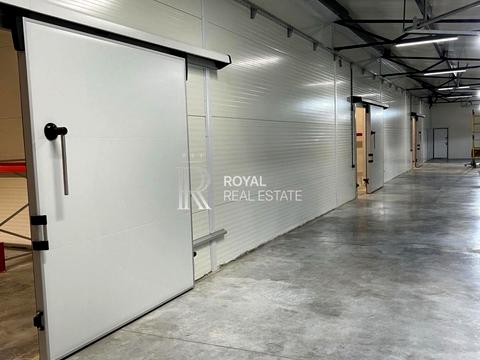 комерційна за адресою Центральна вул., 2а