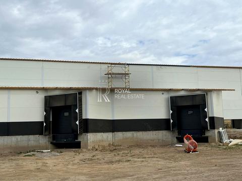 комерційна за адресою Центральна вул., 2а