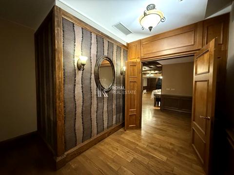 комерційна за адресою Генерала Алмазова вул. (Кутузова), 1