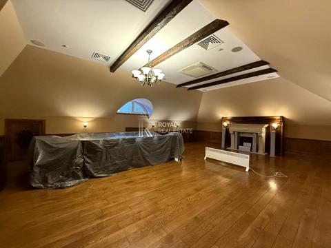 комерційна за адресою Генерала Алмазова вул. (Кутузова), 1