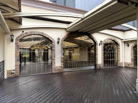 комерційна за адресою Генерала Алмазова вул. (Кутузова), 1