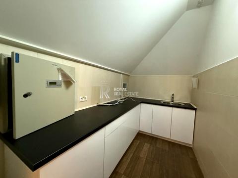 комерційна за адресою Генерала Алмазова вул. (Кутузова), 1