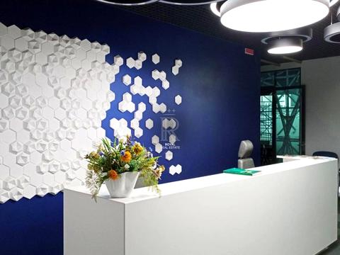 комерційна за адресою Лаврська вул. (Січневого Повстання), 2