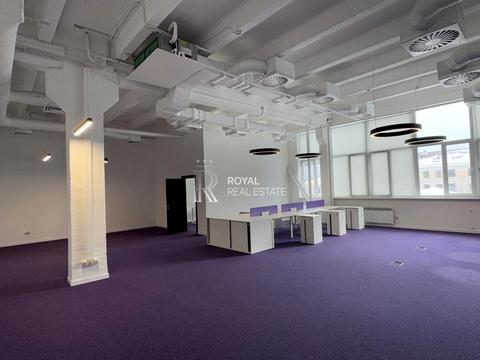 комерційна за адресою Лаврська вул. (Січневого Повстання), 2