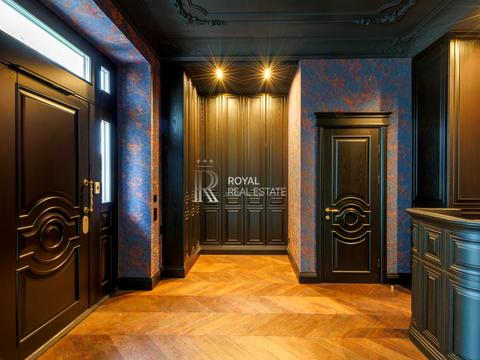 комерційна за адресою Новоселицька вул., 7